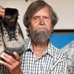 81-year-old-climbs-volcano-870-times