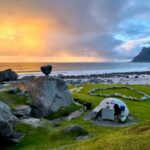 climbing-veggan-from-uttakleiv-beach,-lofoten,-norway