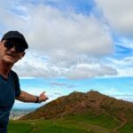 walking-arthur’s-seat,-edinburgh,-scotland