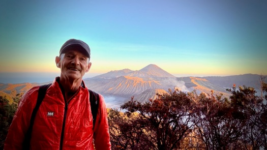 indonesia-–-bromo-volcano-at-dawn